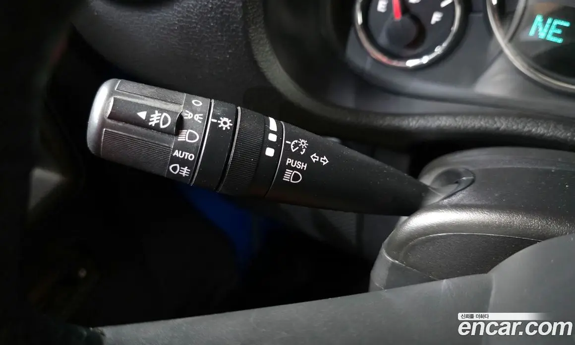 Jeep Wrangler 2016 3.6 автомат (гидро), фото 19 Jeep Wrangler 2016 3.6 автомат (гидро), фото 19