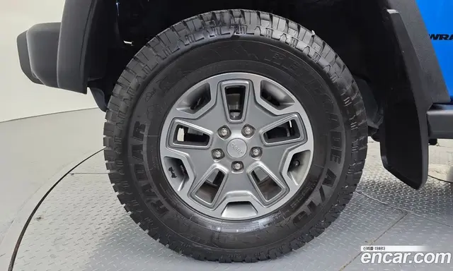 Jeep Wrangler 2016 3.6 автомат (гидро), миниатюра 5 Jeep Wrangler 2016 3.6 автомат (гидро), миниатюра 5
