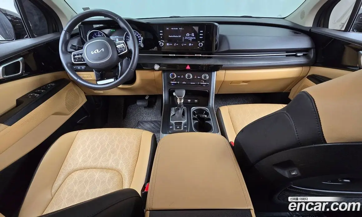 Kia Carnival 2022 3.5 автомат (гидро), фото 7 Kia Carnival 2022 3.5 автомат (гидро), фото 7