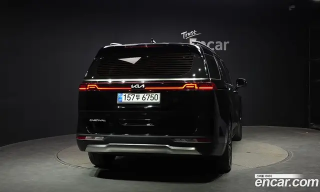 Kia Carnival 2022 2.2 автомат (гидро), миниатюра 4