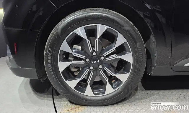 Kia Carnival 2022 2.2 автомат (гидро), миниатюра 5