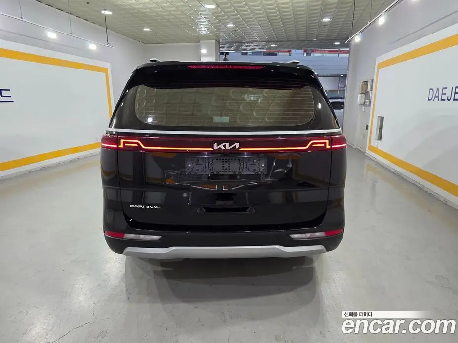 Kia Carnival 2022 3.5 автомат (гидро), фото 4