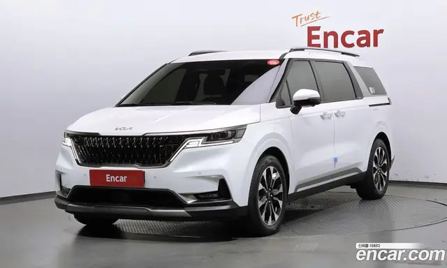Kia Carnival, 2023, 39 390 км
