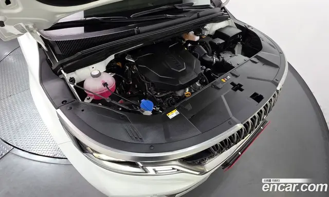 Kia Carnival 2023 2.2 автомат (гидро), миниатюра 6