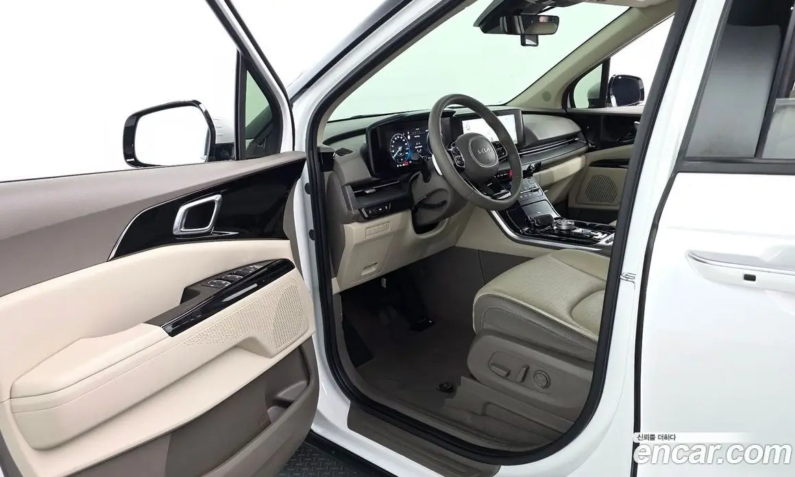 Kia Carnival 2023 2.2 автомат (гидро), фото 10