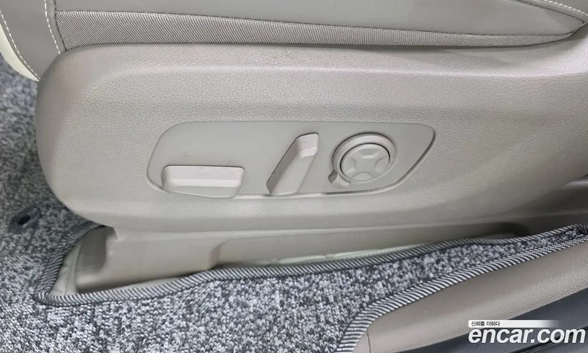 Kia Carnival 2024 3.5 автомат (гидро), фото 31