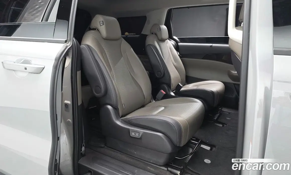 Kia Carnival 2024 1.6 автомат (гидро), фото 16