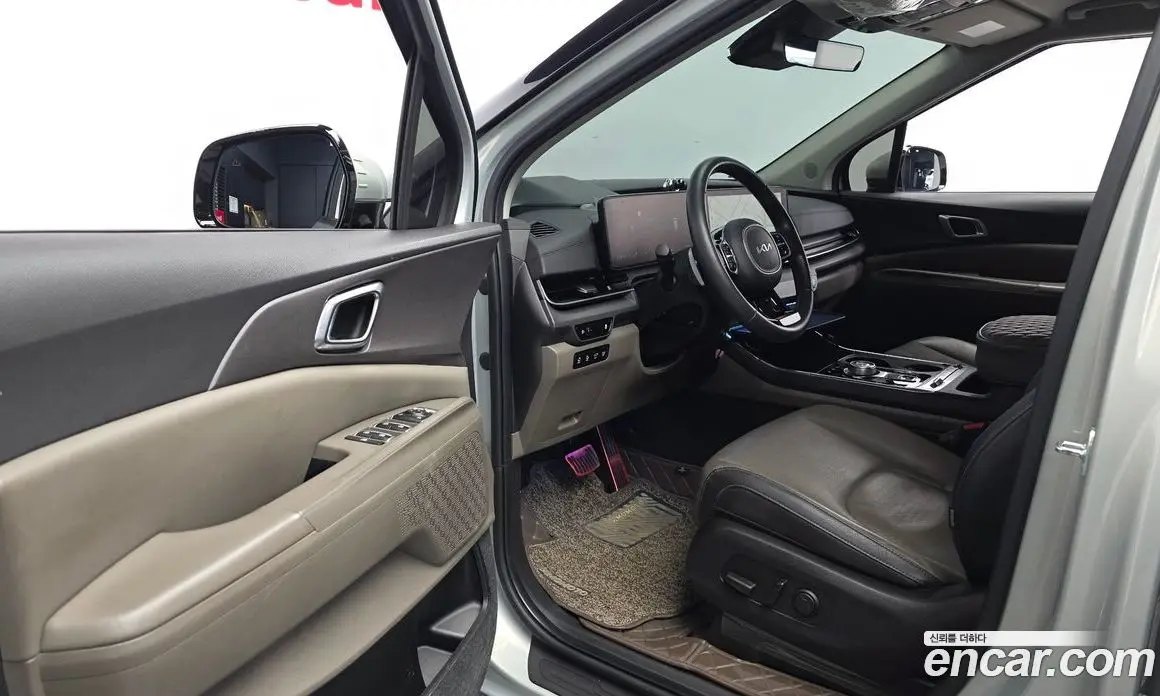 Kia Carnival 2024 1.6 автомат (гидро), фото 13