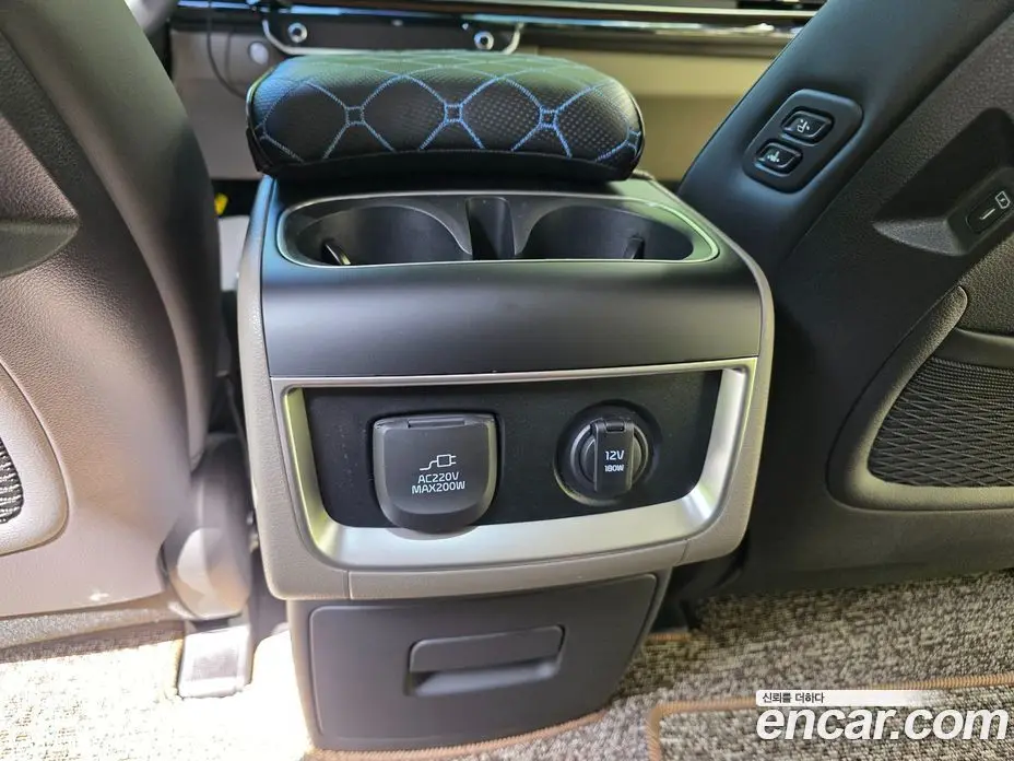 Kia Carnival 2026 1.6 автомат (гидро), фото 10 Kia Carnival 2026 1.6 автомат (гидро), фото 10