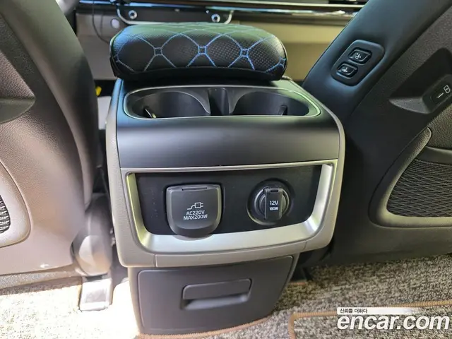 Kia Carnival 2026 1.6 автомат (гидро), миниатюра 10 Kia Carnival 2026 1.6 автомат (гидро), миниатюра 10