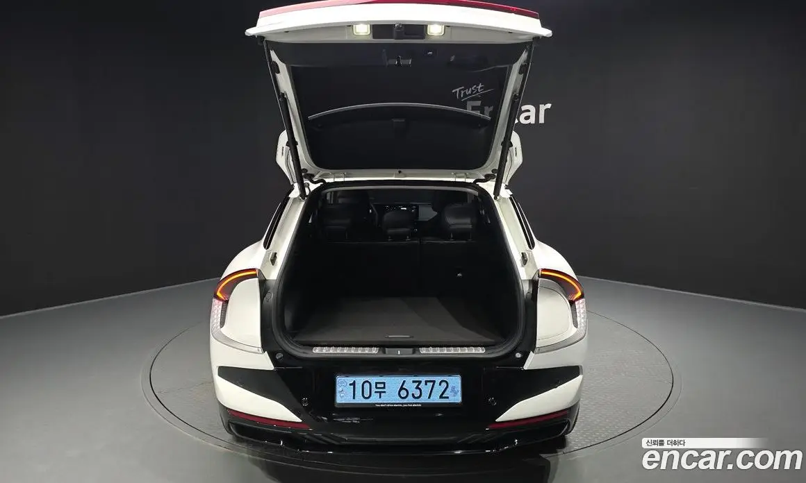 Kia EV6 2025 0.1 автомат (гидро), фото 27