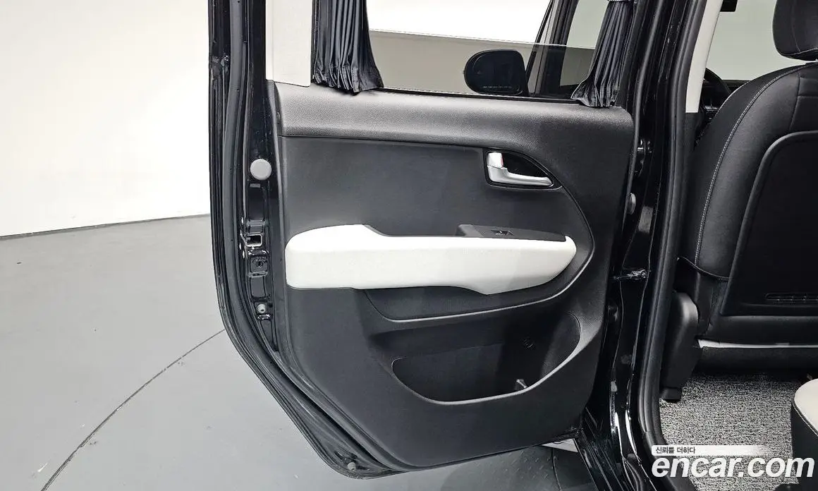 Kia Ray 2023 0.1 автомат (гидро), фото 14
