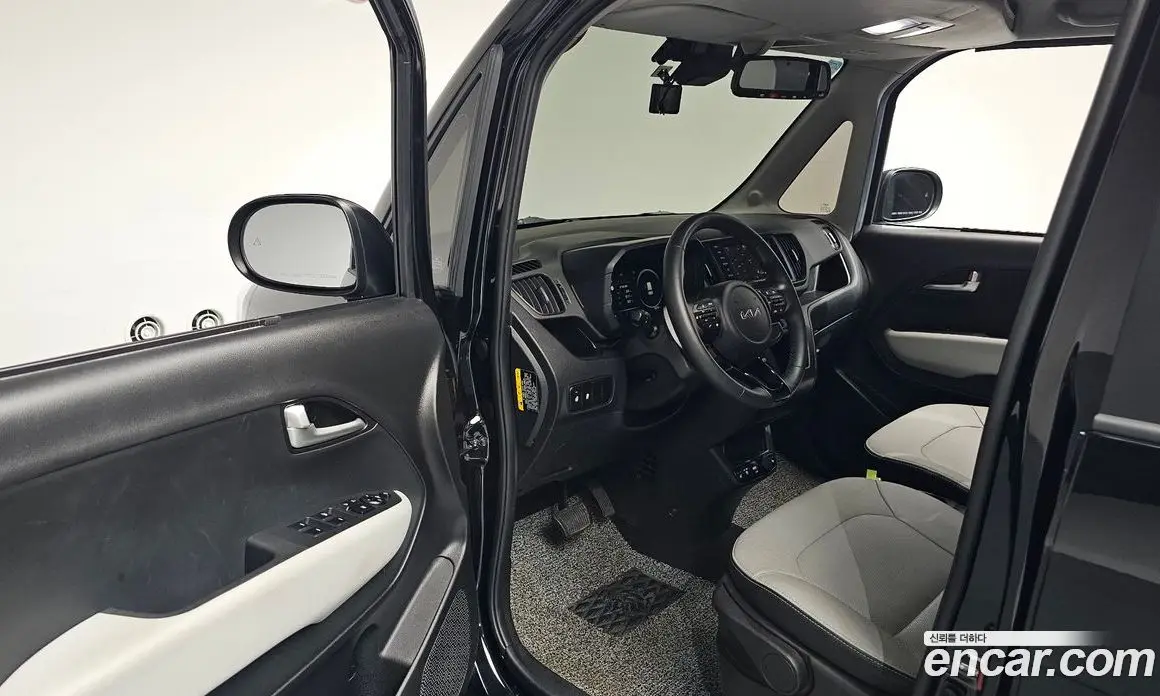 Kia Ray 2023 0.1 автомат (гидро), фото 16
