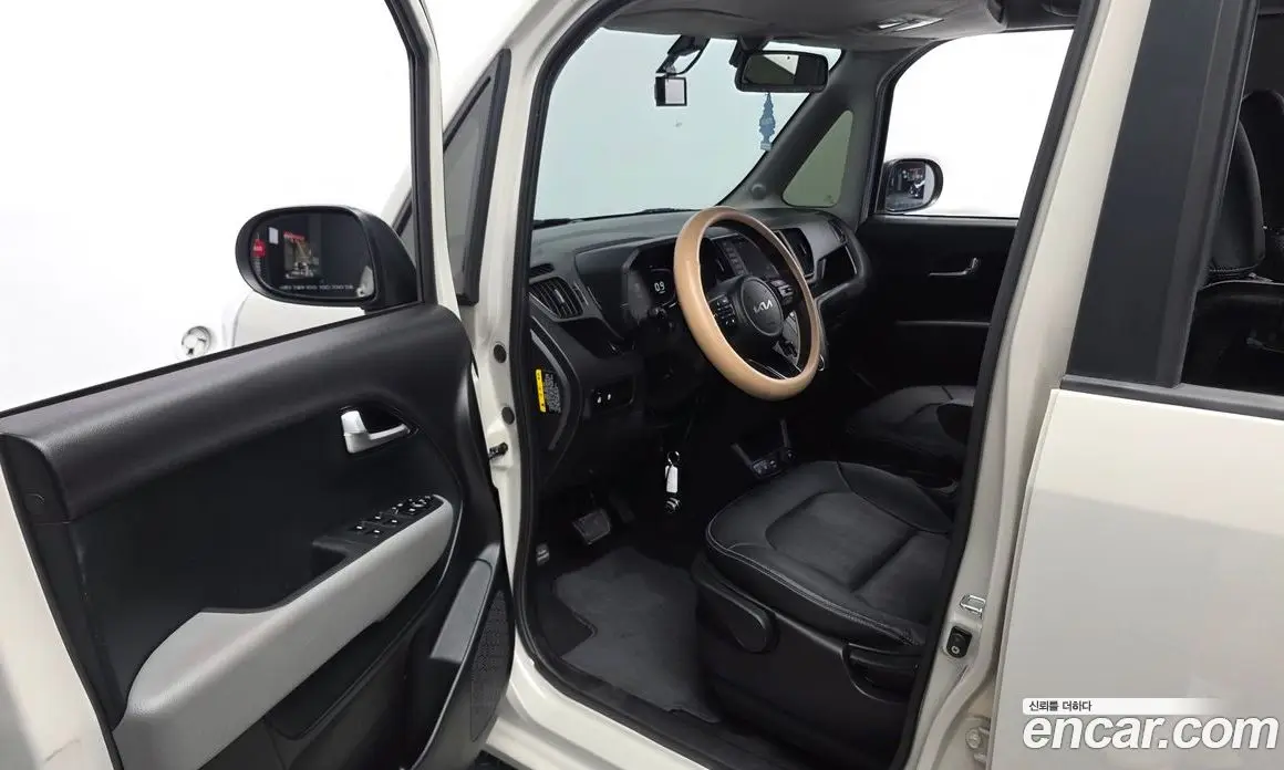 Kia Ray 2023 1.0 автомат (гидро), фото 13