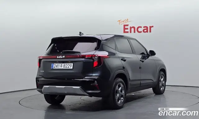 Kia Seltos 2024 1.6 автомат (гидро), миниатюра 2