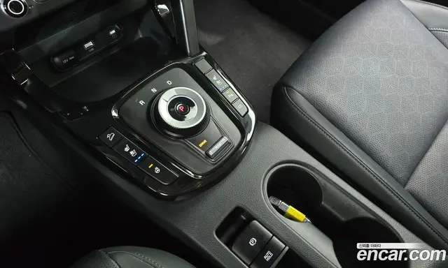 Kia Seltos 2024 1.6 автомат (гидро), миниатюра 9