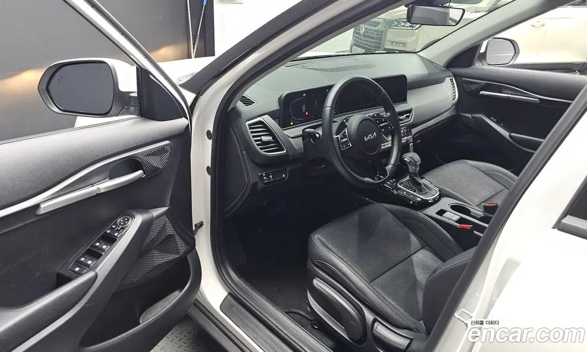Kia Seltos 2025 2.0 автомат (гидро), фото 13