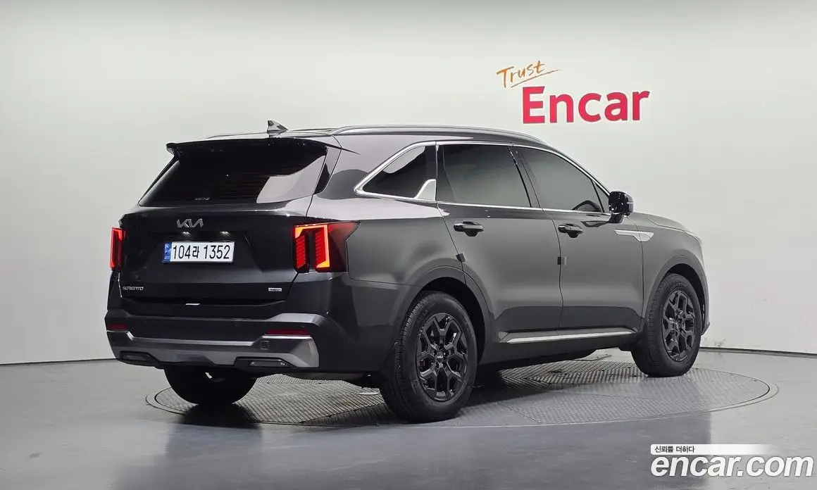 Kia Sorento 2023 1.6 автомат (гидро), фото 2 Kia Sorento 2023 1.6 автомат (гидро), фото 2