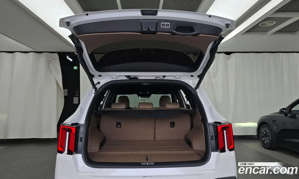 Kia Sorento 2023 1.6 автомат (гидро), фото 26