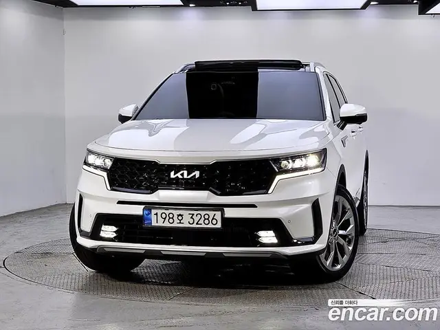 Kia Sorento 2023 2.5 автомат (гидро), миниатюра 3