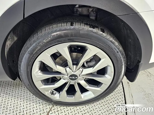 Kia Sorento 2023 2.5 автомат (гидро), миниатюра 5