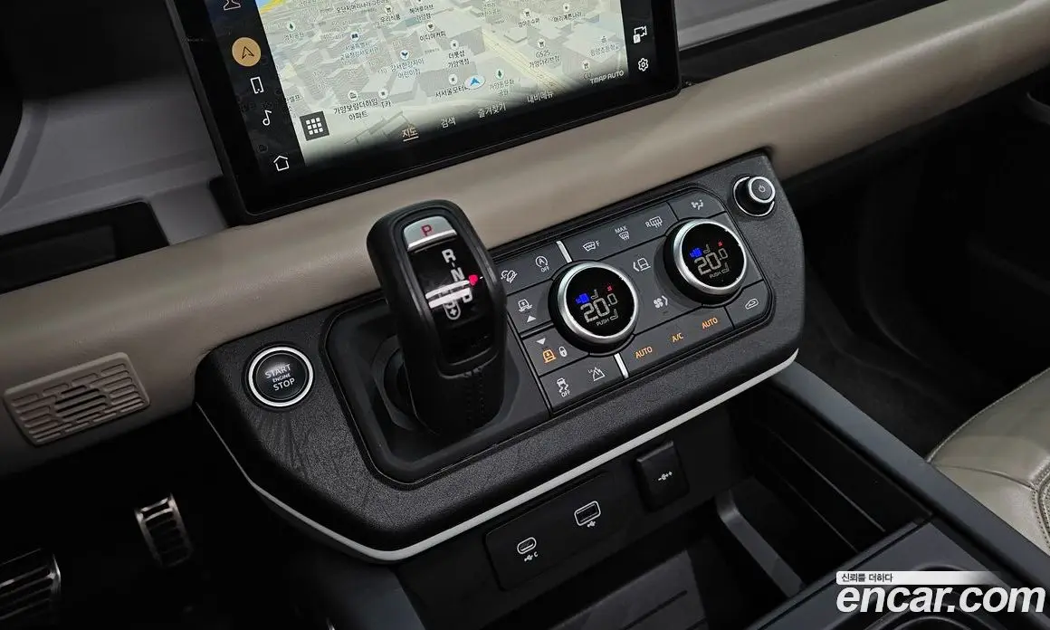 Land Rover Defender 2021 3.0 автомат (гидро), фото 12