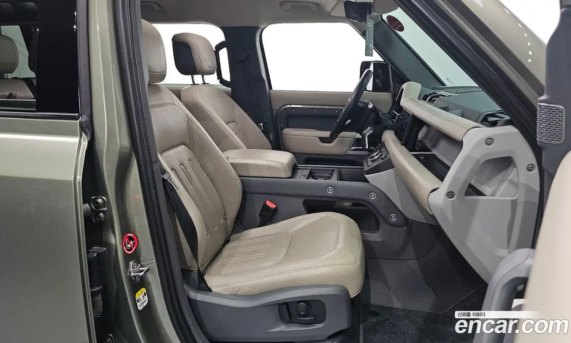 Land Rover Defender 2021 3.0 автомат (гидро), фото 13