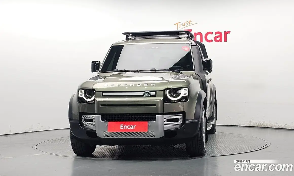 Land Rover Defender 2021 3.0 автомат (гидро), фото 3