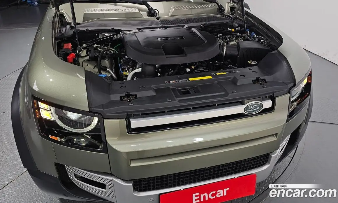 Land Rover Defender 2021 3.0 автомат (гидро), фото 6