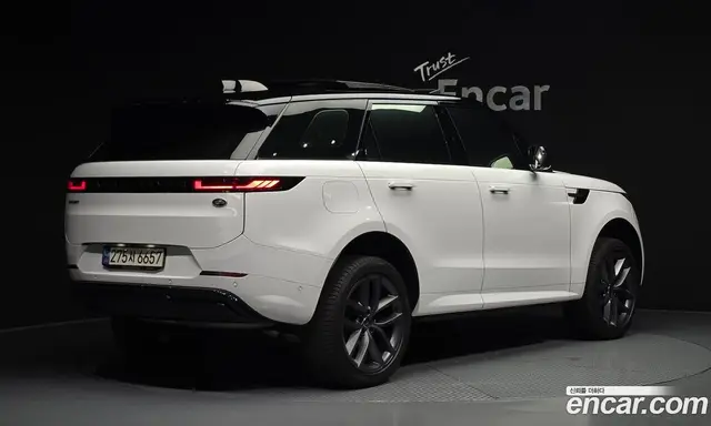 Land Rover Range Rover Sport 2023 3.0 автомат (гидро), миниатюра 2