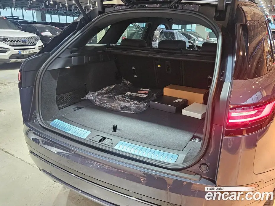 Land Rover Range Rover Velar 2026 2.0 автомат (гидро), фото 14