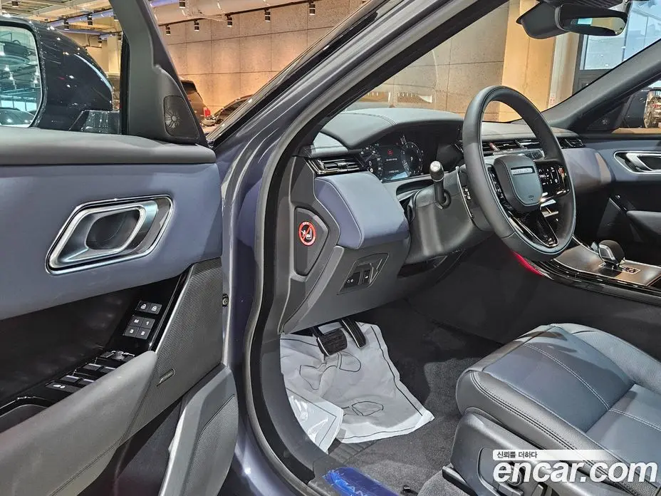 Land Rover Range Rover Velar 2026 2.0 автомат (гидро), фото 7