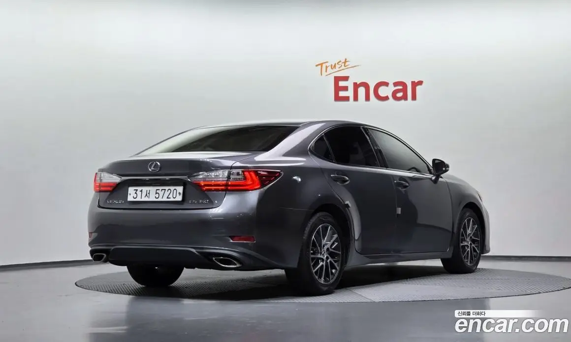 Lexus ES 2017 3.5 автомат (гидро), фото 2 Lexus ES 2017 3.5 автомат (гидро), фото 2