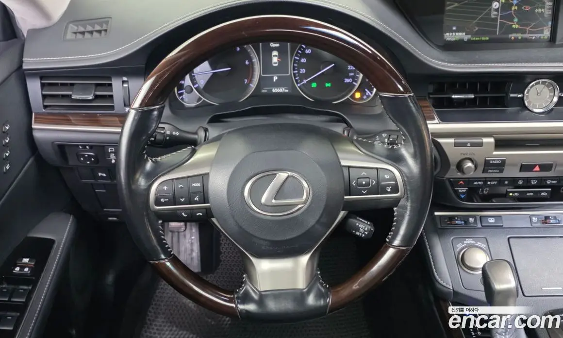 Lexus ES 2017 3.5 автомат (гидро), фото 13 Lexus ES 2017 3.5 автомат (гидро), фото 13