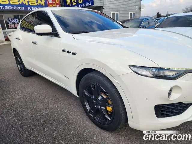 Maserati Levante 2018 3.0 автомат (гидро), миниатюра 2 Maserati Levante 2018 3.0 автомат (гидро), миниатюра 2