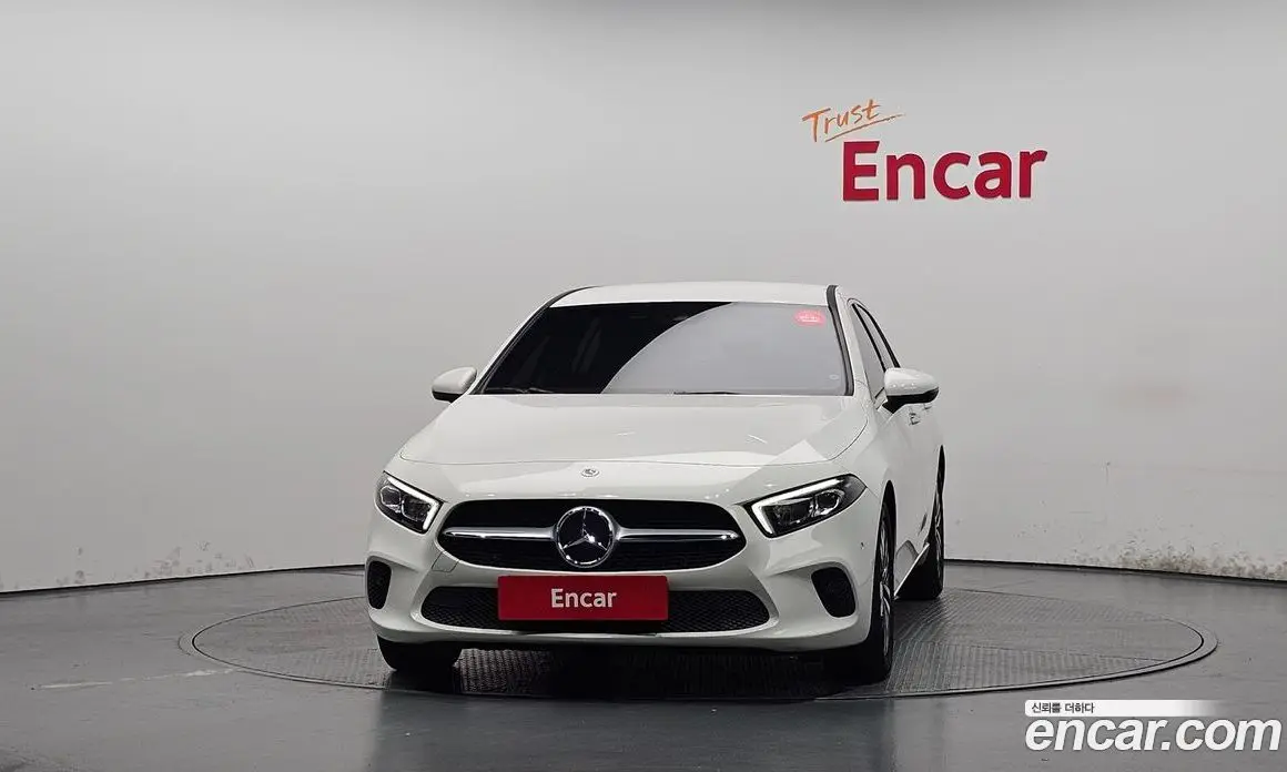 Mercedes-Benz A-Class 2022 2.0 автомат (гидро), фото 3