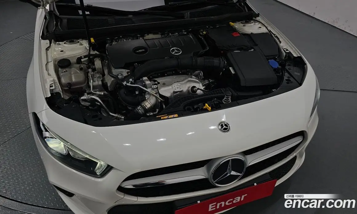 Mercedes-Benz A-Class 2022 2.0 автомат (гидро), фото 6