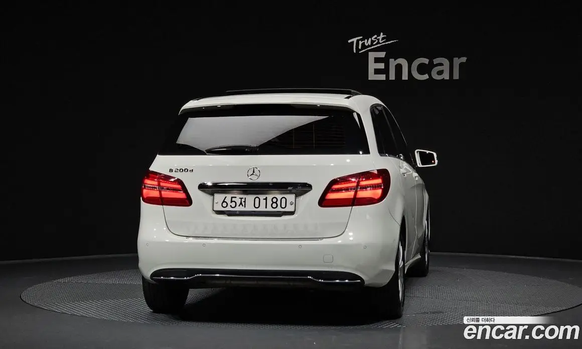 Mercedes-Benz B-Class 2016 2.1 автомат (гидро), фото 4