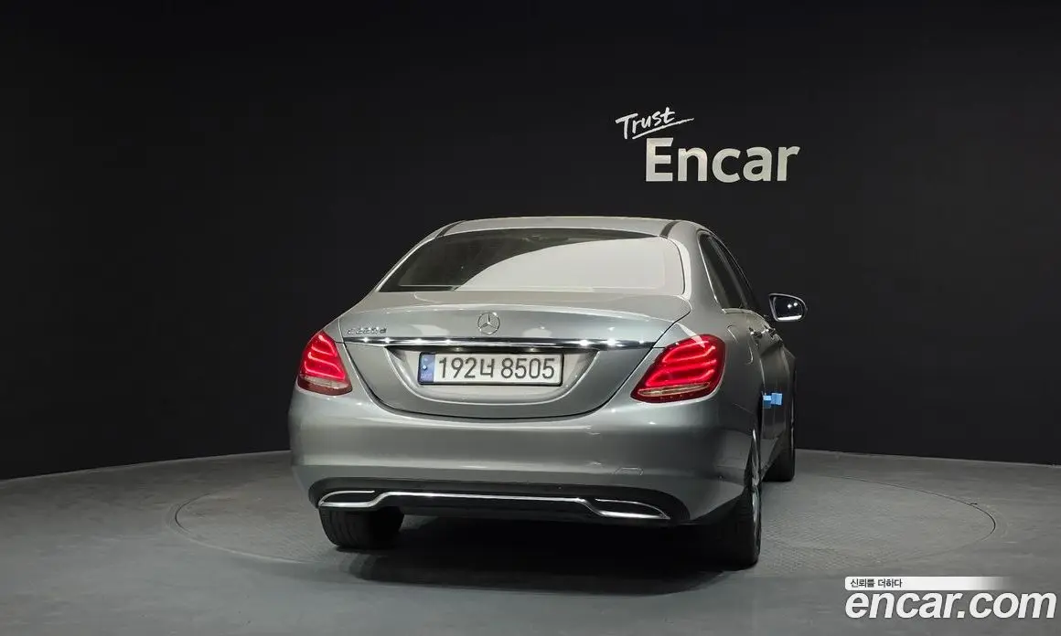 Mercedes-Benz C-Class 2016 2.1 автомат (гидро), фото 4 Mercedes-Benz C-Class 2016 2.1 автомат (гидро), фото 4