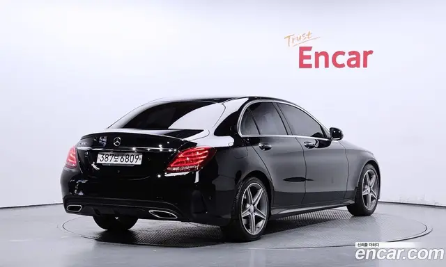 Mercedes-Benz C-Class 2017 2.0 автомат (гидро), миниатюра 2 Mercedes-Benz C-Class 2017 2.0 автомат (гидро), миниатюра 2
