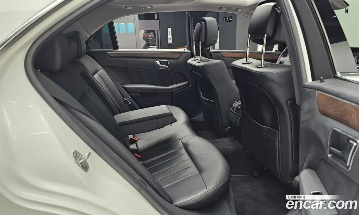Mercedes-Benz E-Class 2013 3.5 автомат (гидро), фото 12
