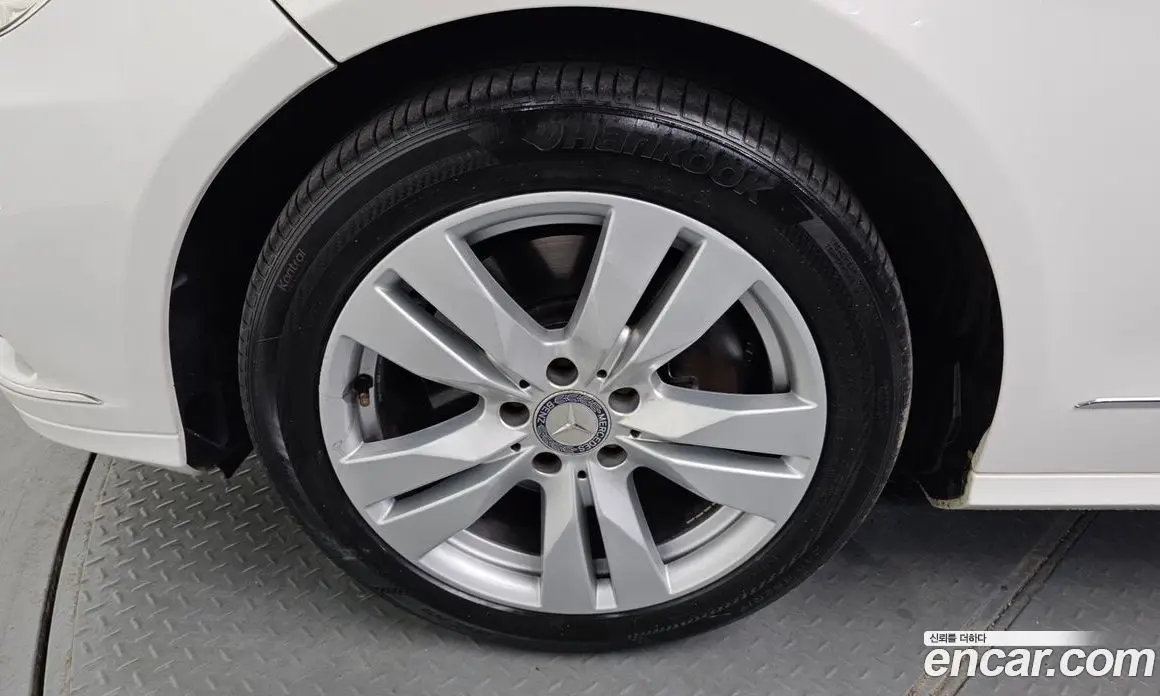 Mercedes-Benz E-Class 2013 3.5 автомат (гидро), фото 5
