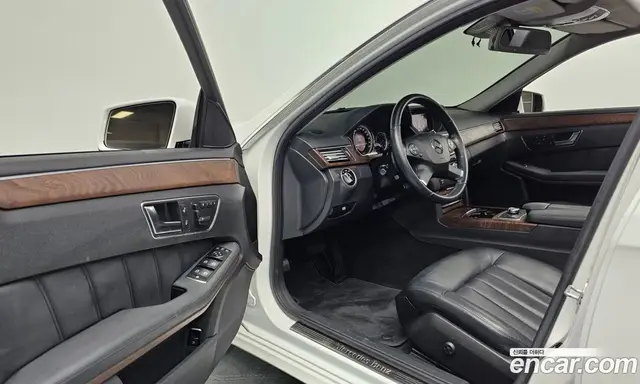 Mercedes-Benz E-Class 2013 3.5 автомат (гидро), миниатюра 10