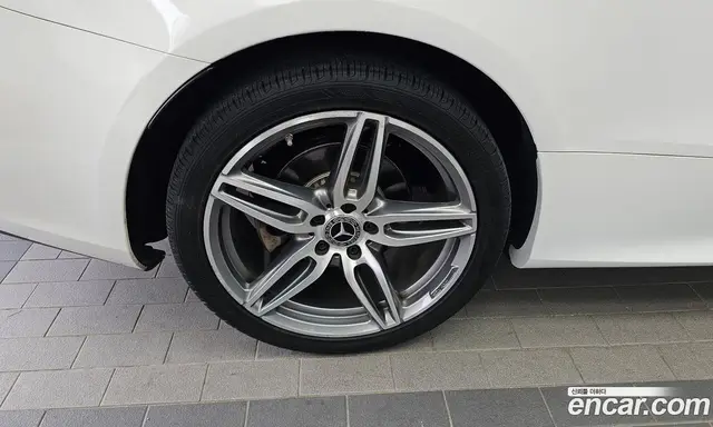 Mercedes-Benz E-Class 2017 1.9 автомат (гидро), миниатюра 5