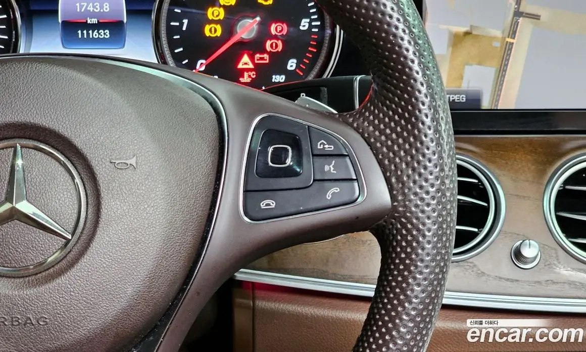 Mercedes-Benz E-Class 2018 1.9 автомат (гидро), фото 16