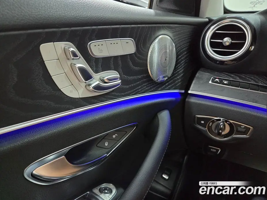 Mercedes-Benz E-Class 2018 2.0 автомат (гидро), фото 15