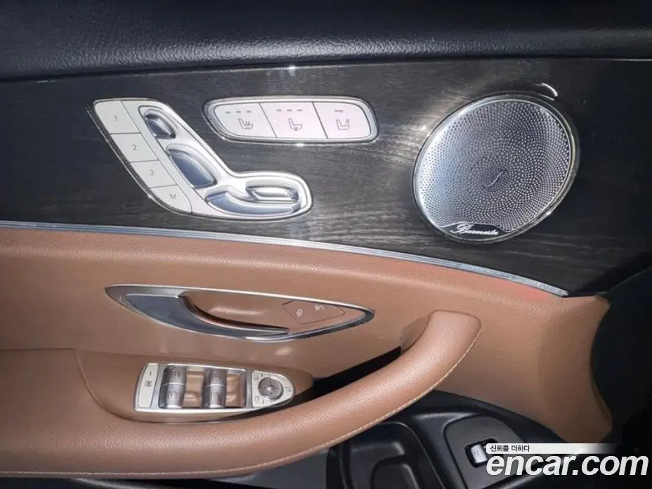 Mercedes-Benz E-Class 2018 2.0 автомат (гидро), фото 13