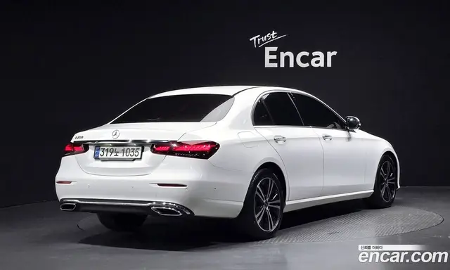 Mercedes-Benz E-Class 2020 2.0 автомат (гидро), миниатюра 2