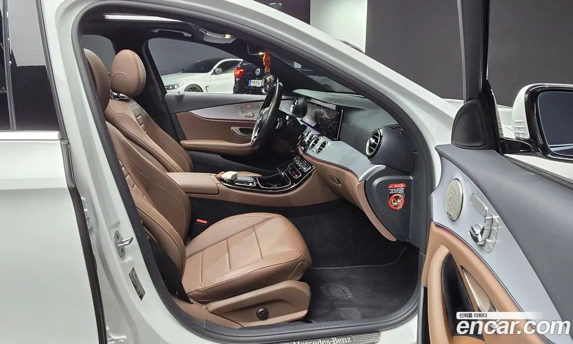 Mercedes-Benz E-Class 2020 2.0 автомат (гидро), фото 16
