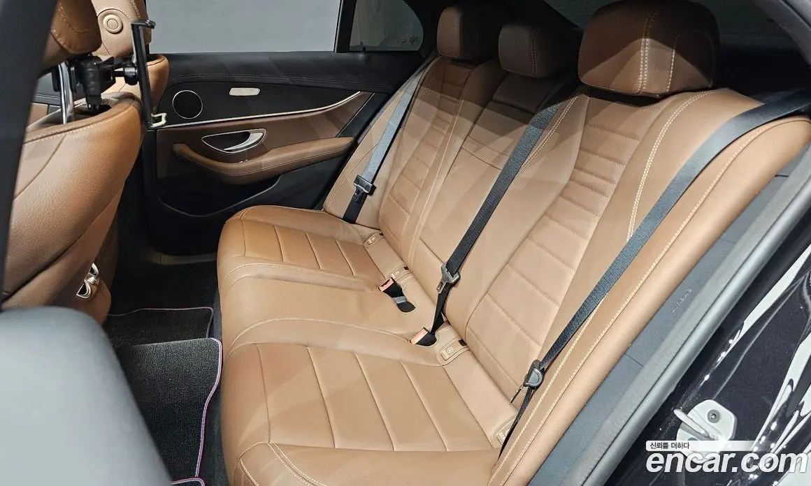 Mercedes-Benz E-Class 2023 2.0 автомат (гидро), фото 18 Mercedes-Benz E-Class 2023 2.0 автомат (гидро), фото 18